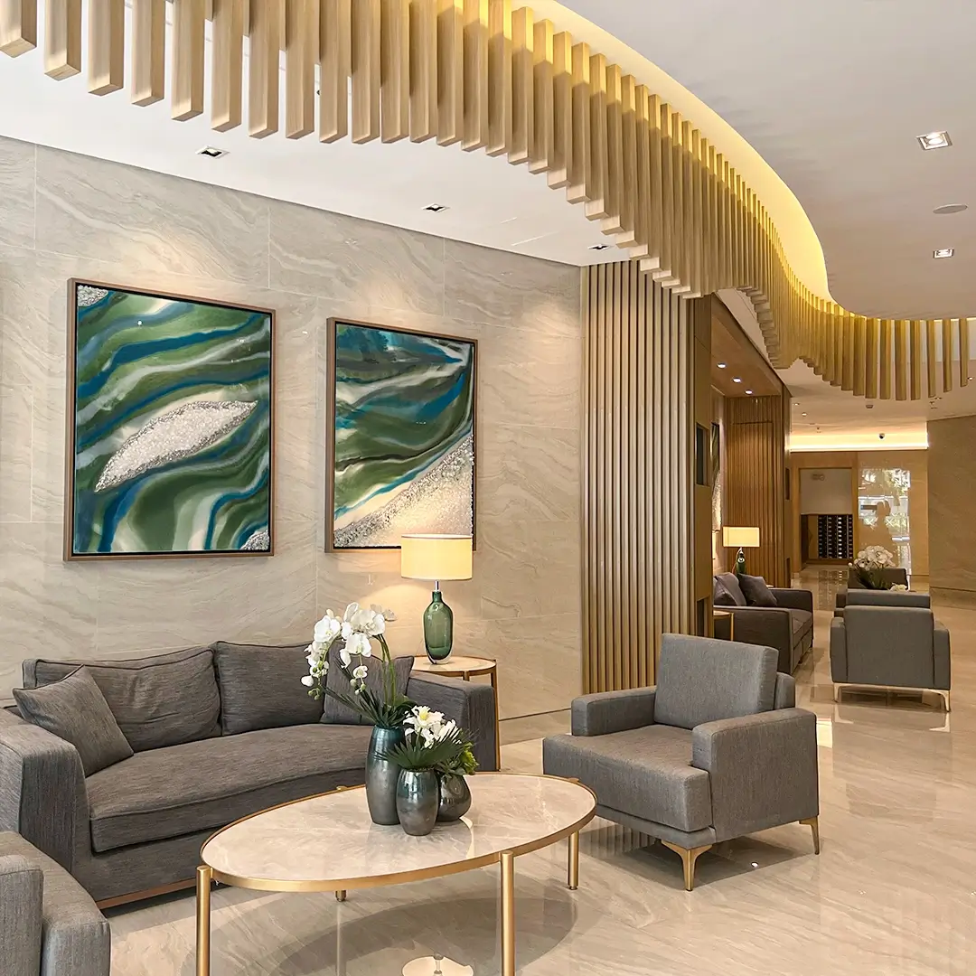 Lush-Lobby-2.jpg